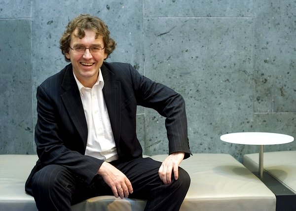 Dr. Bernd M. Scherer