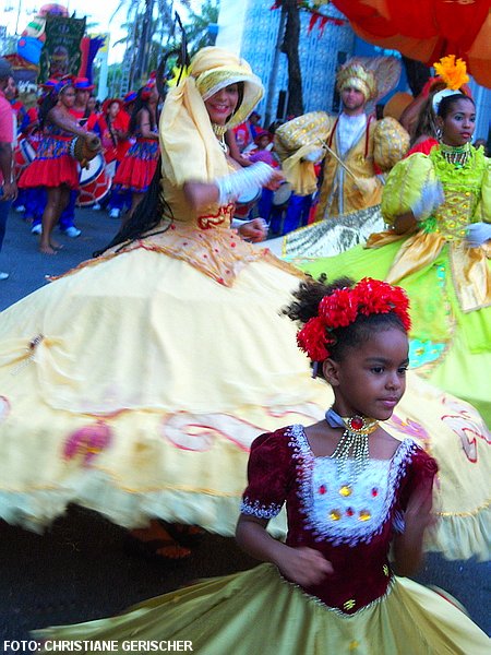 Maracatu-Tänzerinnen