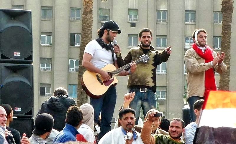 Ramy Essam auf dem Tahrir-Platz in Kairo